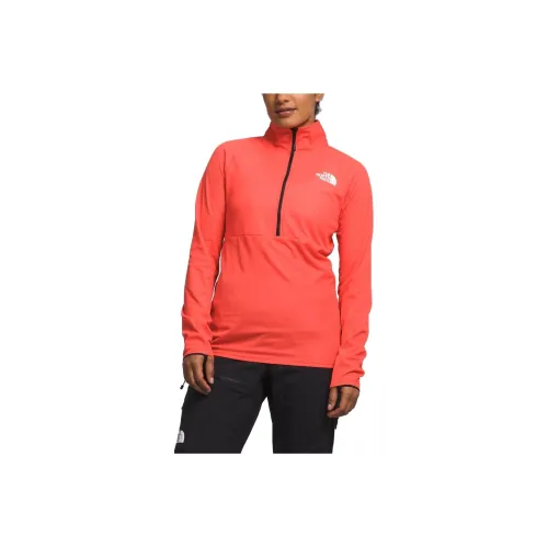 The North Face Женские футболки оранжевого цвета