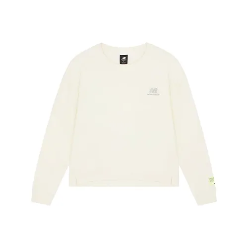 New Balance Белые Женские Футболки