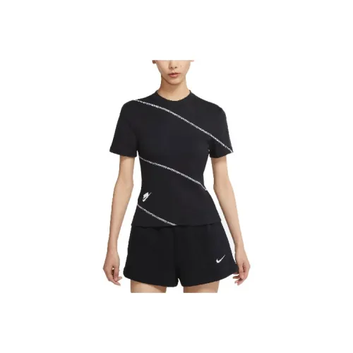 Nike Sportswear Стандартная футболка женская черно-белая