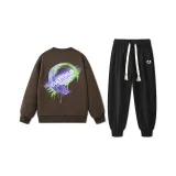 Свитшот кофейного цвета + черные штаны