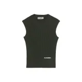 Тёмно-зелёный