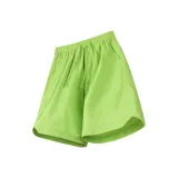 Светло-зеленый цвет травы