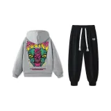 Серый свитшот + черные штаны