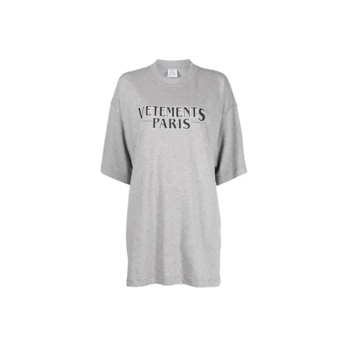 Vetements Светло-серые Женские Футболки