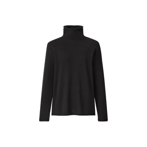 UNIQLO Черные Женские Свитеры