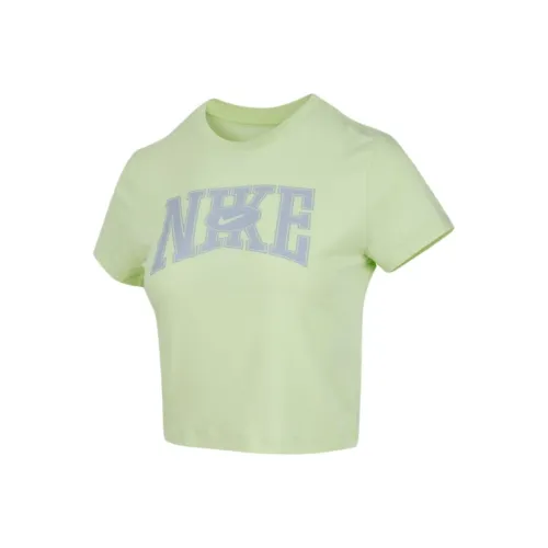 Nike Standard T-Shirt Женская Зеленая