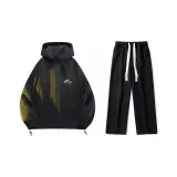 Комплект одежды (Черный топ + Черные джинсы)