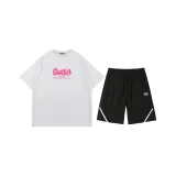 Белая рубашка с короткими рукавами+черные шорты