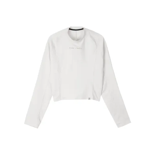 Nike Реглан-рукав Т-рубашка Женская Светлая Сандаловое дерево Умбра