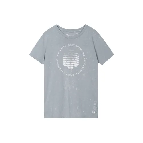 Under Armour T-Shirt Женская Серого цвета