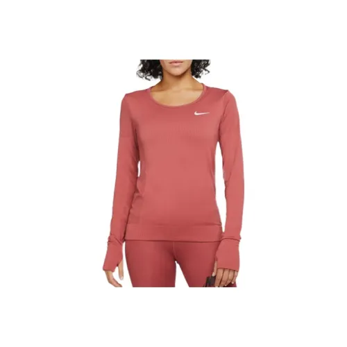 Nike Комплект с короткими рукавами T-рубашка Женская Красный