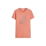 Коричневый