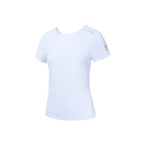 Macondo Белые Женские Футболки