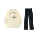 Светлый абрикос (длинный рукав) + черные джинсы