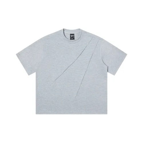 YEARNED Женские футболки