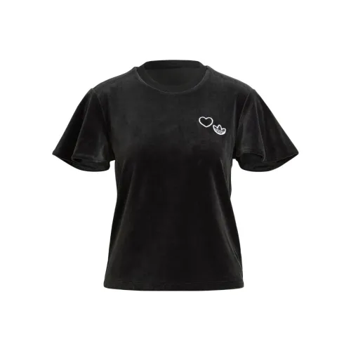 adidas originals Heart Shaped Patch Черная Женская Футболка