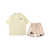 Абрикосовый топ с короткими рукавами + абрикосовые шорты с одной полоской