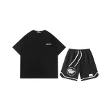 Черная рубашка с коротким рукавом + черные шорты с одинарной полоской
