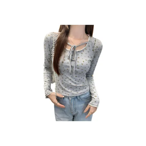 Mu Xiao Xin T-Shirt Женская Серого цвета