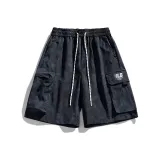 Призрачно черный