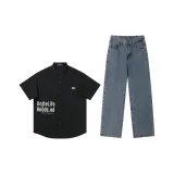 Чёрный топ + средне-синие штаны