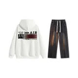 Комплект одежды (Белый топ + Черные джинсы)