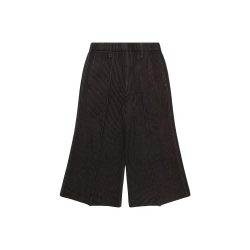 Homme Plissé Issey Miyake Повседневные шорты Мужские Черные