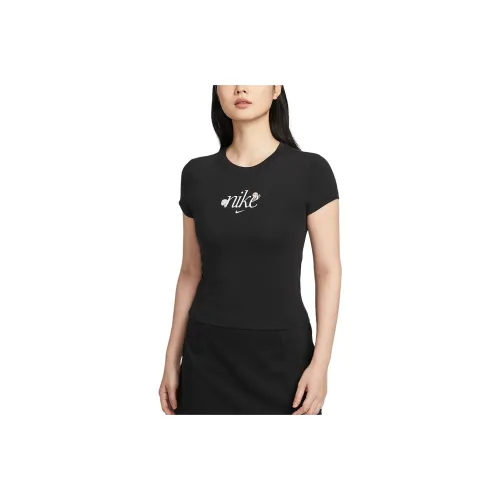Nike Sportswear T-Shirt Женская Черная