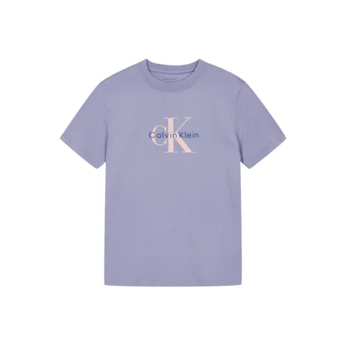 Calvin Klein T-рубашка женская цвет лаванда