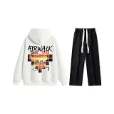 Комплект одежды (Белый топ + Черные джинсы)