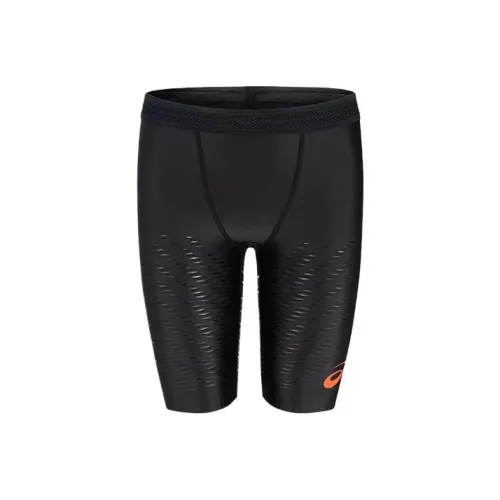 Asics Мужские спортивные шорты черного цвета