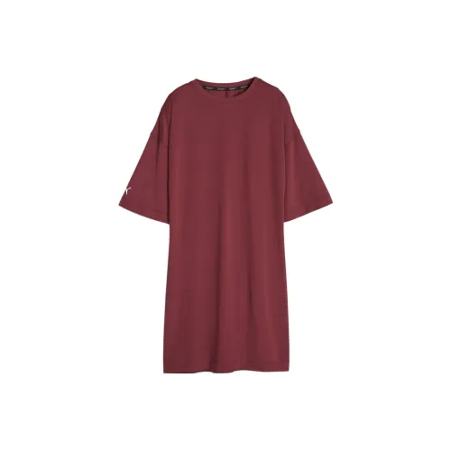 PUMA Modest Женская OVERSIZED Тренировочная футболка T-Shirt Женская Красная