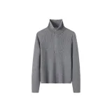 Дымчато-серый