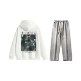 Комплект (Белый топ + Светло-синие джинсы)