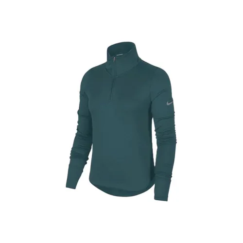 NIKE Зеленые Женские Футболки