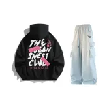 Black Sweatshirt + Blue Casual Pants  
Черный свитшот + синие повседневные штаны