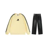 Жёлтый топ + чёрные штаны