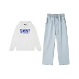 Белый топ + светло-синие штаны