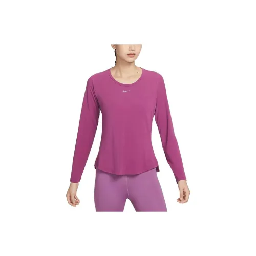 NIKE Фиолетовые Женские Футболки