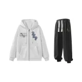 Комплект одежды (Белый свитшот + Черные спортивные штаны)