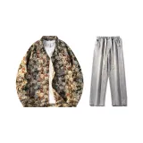 Set (Медведь Out + Light Blue Jeans)  
Комплект (Bear Out + Светло-Синие Джинсы)