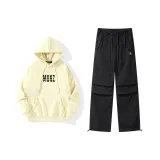 Абрикосовый топ+черные брюки