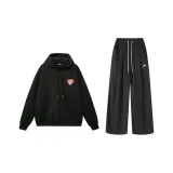 Чёрный топ + чёрные штаны