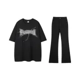 Lightning Black (Gray Text) + Black Jeans  
Молния Черный (Серый Текст) + Черные Джинсы