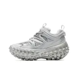 Серебристый