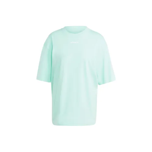 Adidas Originals Т-рубашка с оборванным плечом женская Simple зеленая