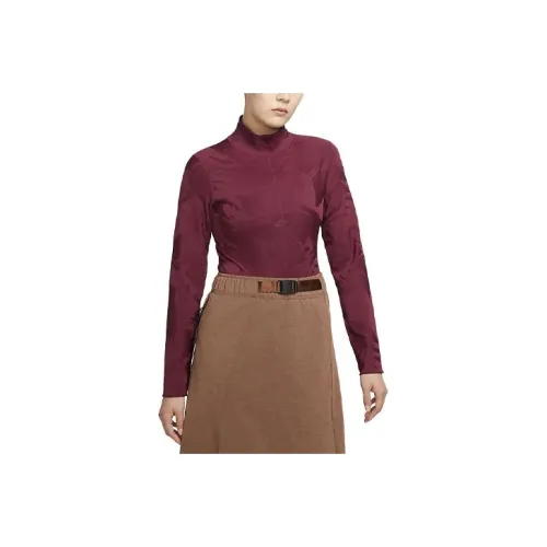 NIKE Женские Т-рубашки Бургундского цвета