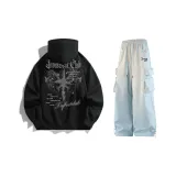 Black Sweatshirt + Blue Casual Pants  
Черный свитшот + синие повседневные штаны