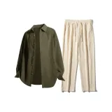 Армейский зеленый топ + абрикосовые штаны