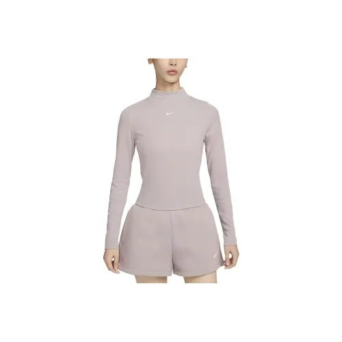 NIKE Смешанные Серо-коричневые Женские Футболки